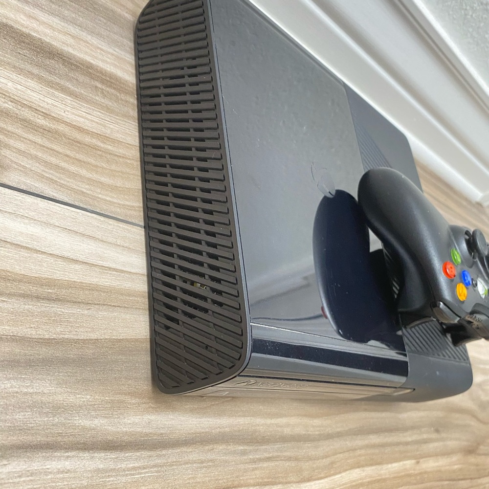 Xbox 360 - Picture 3 of 4